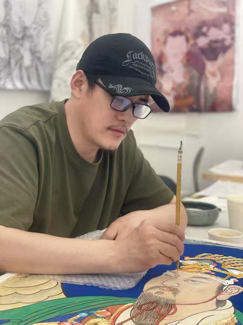 湖北收藏网总编一行探访著名画家张礼杰艺术中心